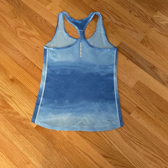 Nike Racerback Tank - Picture 4 of 4